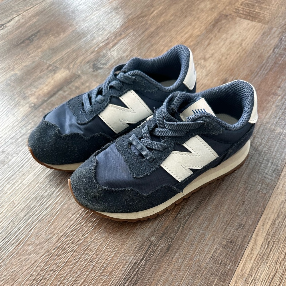 Toddler New Balance 237 Navy and White Classic Sneakers